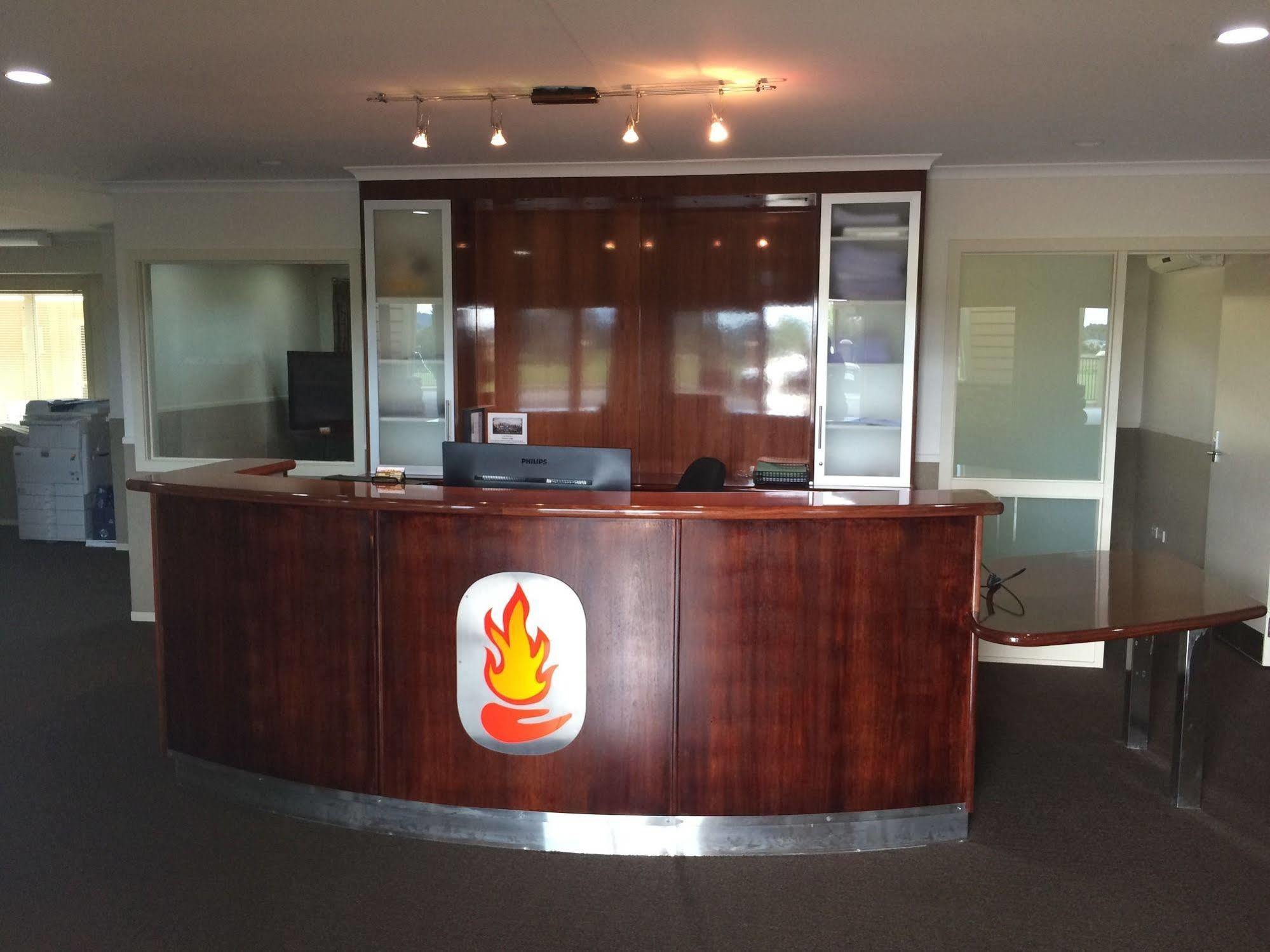 Bruce Pulman Lodge Papakura Bagian luar foto