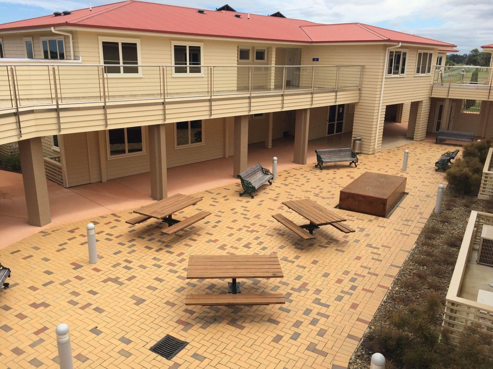 Bruce Pulman Lodge Papakura Bagian luar foto